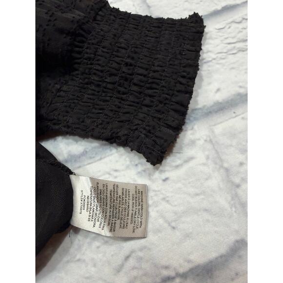 Bobeau Black textured Sheer Blouse v-neck wrap Hi-Low hem smocked cuff sz M A542 - Picture 5 of 6